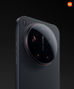 Білий Xiaomi 17 Ultra