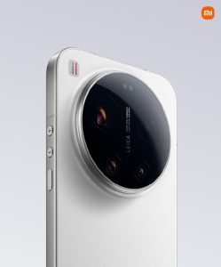 Рожевий Xiaomi 17 Ultra