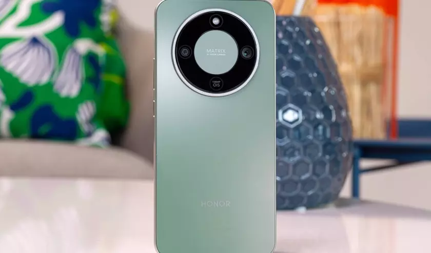 Honor представила бюджетний смартфон Magic 8 Lite з акумулятором на 7500 мА·ч та суперяскравим OLED-екраном