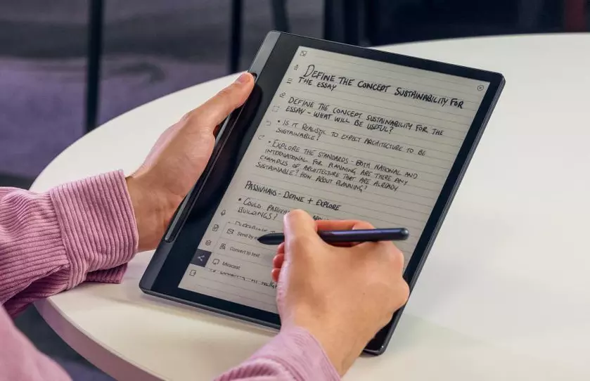 Lenovo представила цифровий блокнот Smart Paper — відповідь Amazon Kindle Scribe за $400