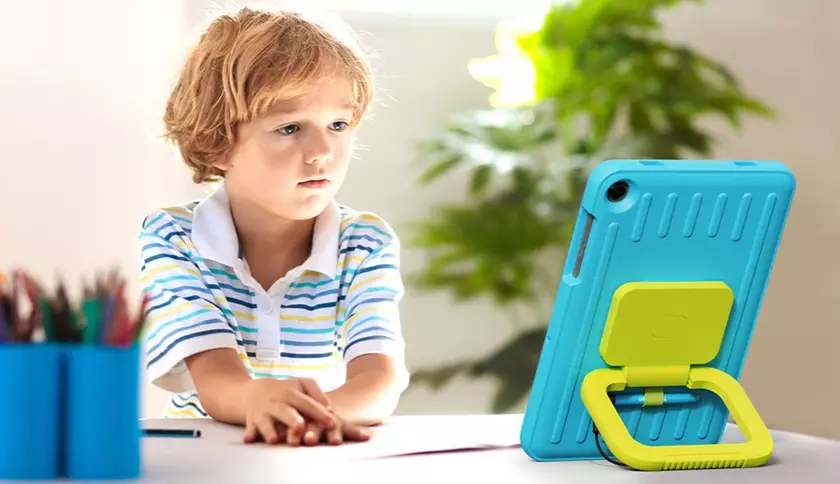 Samsung випустила Galaxy Tab A11+ Kids Edition — дитячу модель бюджетного планшета з ударостійким чохлом і розширеним батьківським контролем