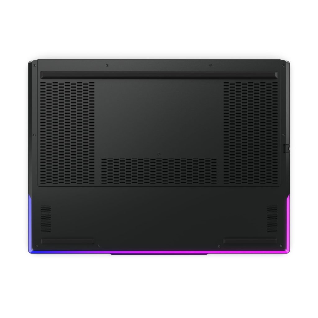 Lenovo Legion 9 у різних конфігураціях, що забезпечують високу продуктивність і гнучкість.