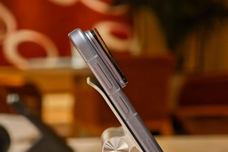 Honor Robot Phone на виставці CES 2026