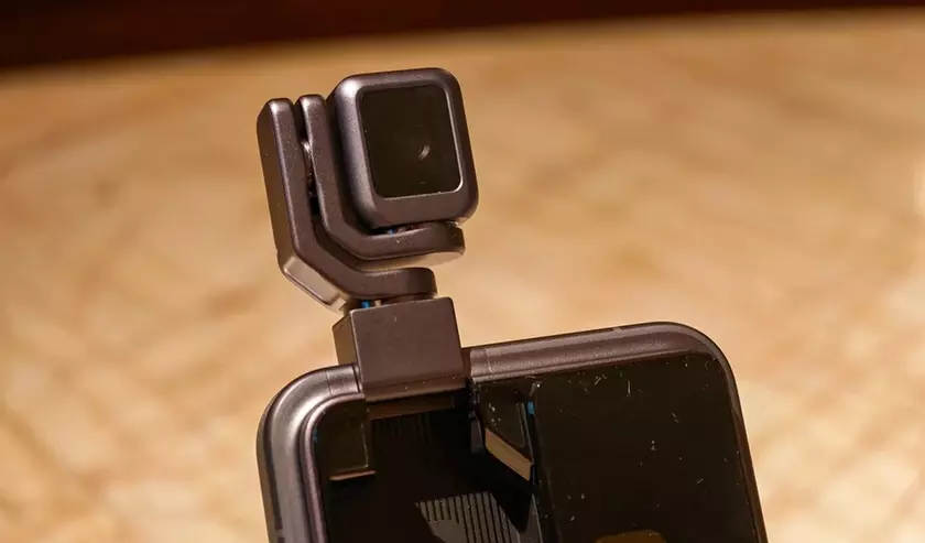 Незвичайний Robot Phone на CES 2026: Honor знову показала амбіційний гаджет з роботизованою камерою