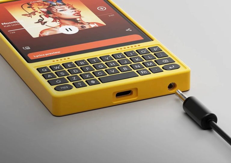 Підключається клавіатура для iKKO MindOne