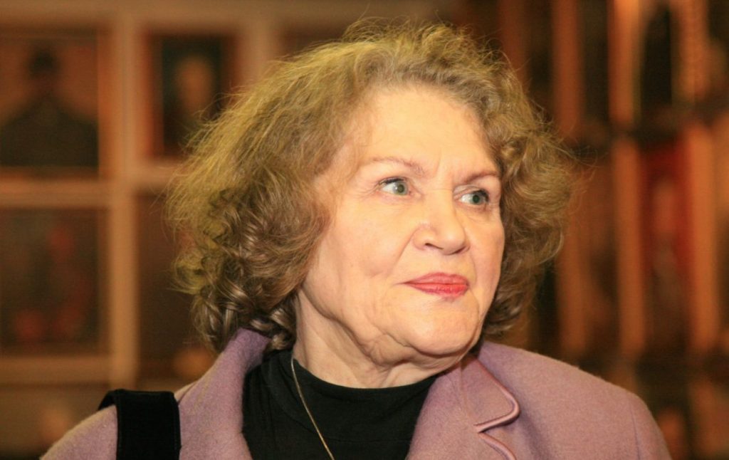 Ліна Костенко Біографія: Життя, творчість і вплив на українську літературу
