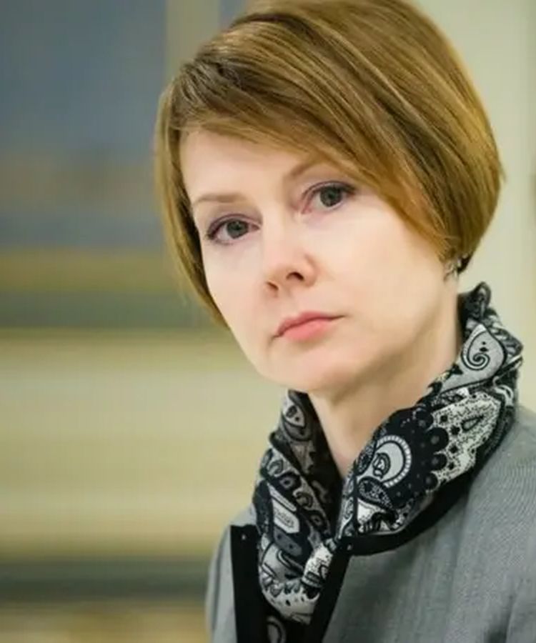 Лана Зеркаль: национальность и путь в дипломатии