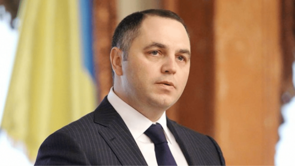 Хто Такий Портнов: Біографія, Кар'єра та Особисте Життя