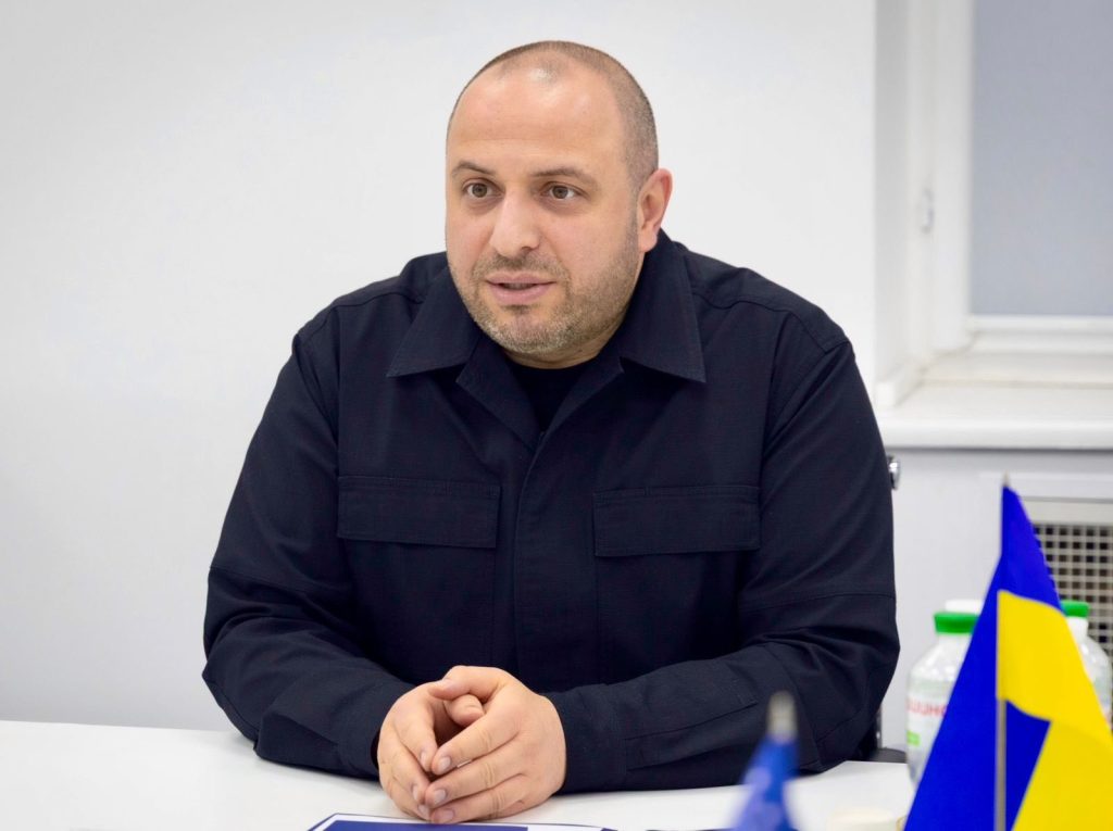 Де Зараз Єрмак: биография, карьера и личная жизнь
