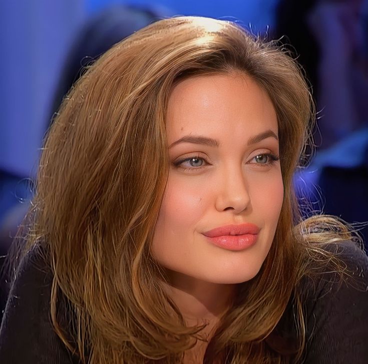 Анджелина Джоли Фигура: особенности внешности и влияние на образ